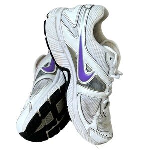 Nike Early 2000s Womens Dart 9 443868-101 White Running Shoes Sneakers Size 8